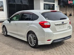 Subaru Impreza 2.0i 5-dr 2013 Beige