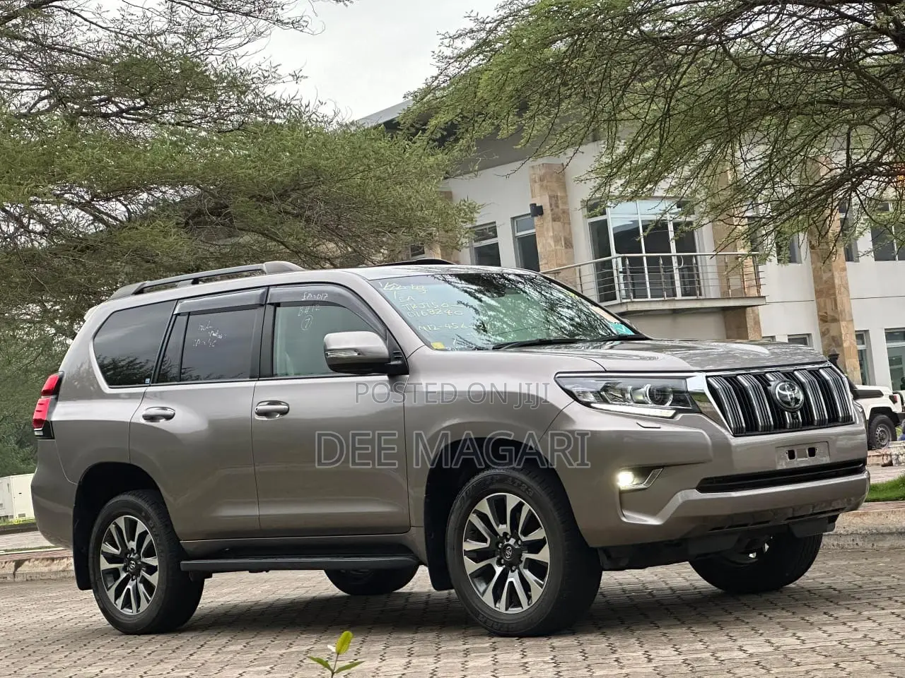 Toyota Land Cruiser Prado 2023 Gray