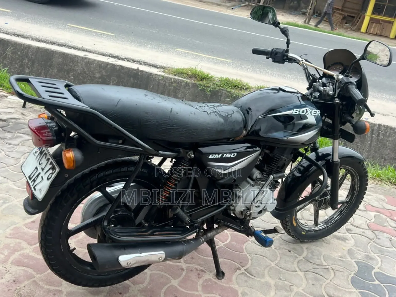 Bajaj Boxer 150 UG 2025 Black