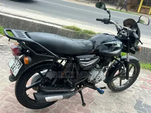 Bajaj Boxer 150 UG 2025 Black
