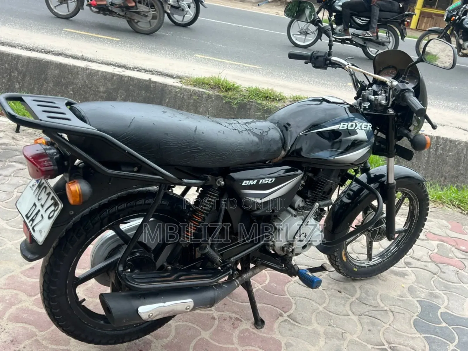Bajaj Boxer 150 UG 2025 Black