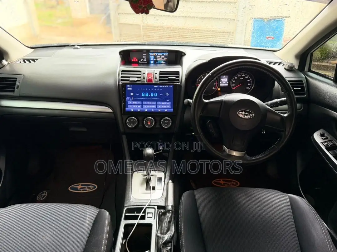 Subaru Impreza 1.6 Sport 2012 Pearl