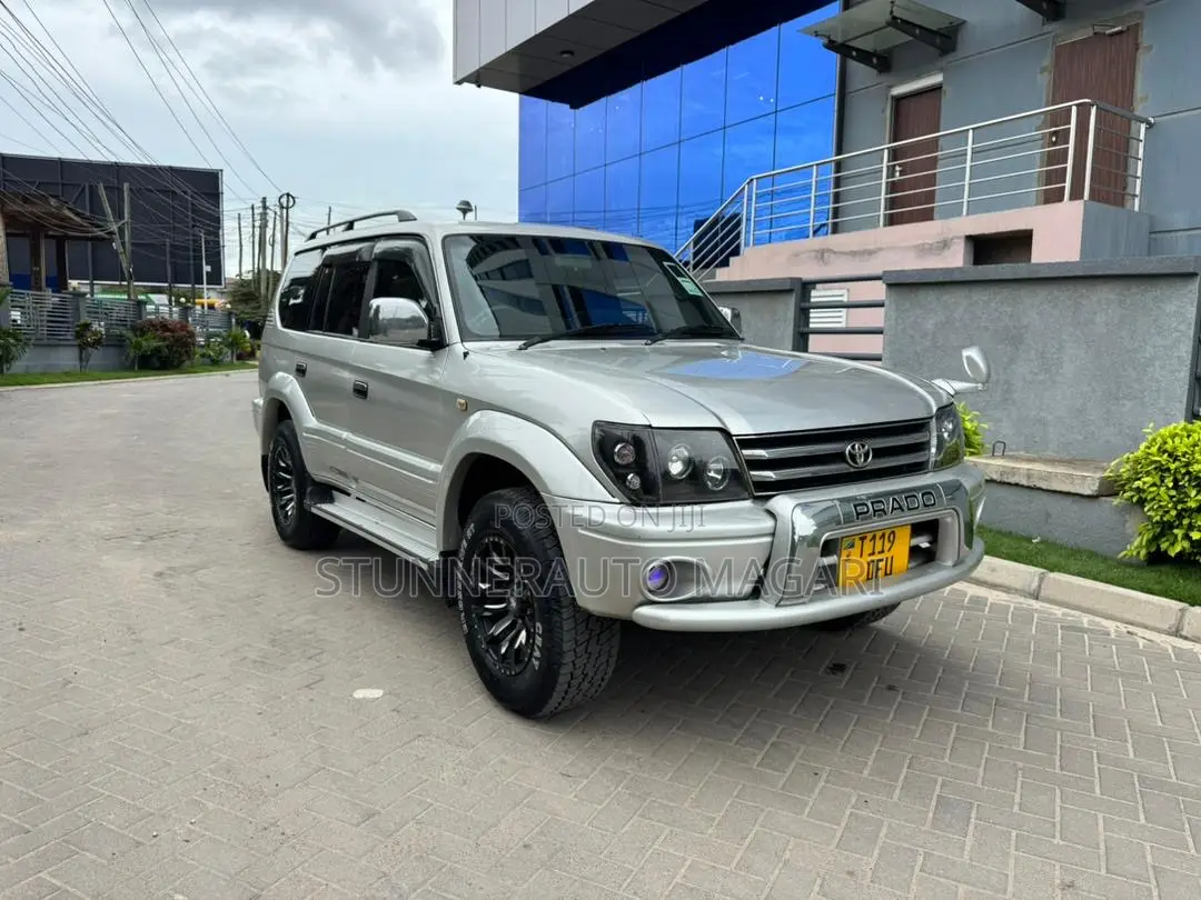Toyota Land Cruiser Prado 2002 Silver
