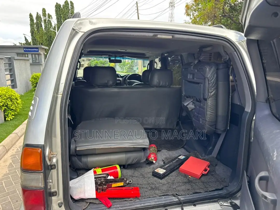 Toyota Land Cruiser Prado 2002 Silver
