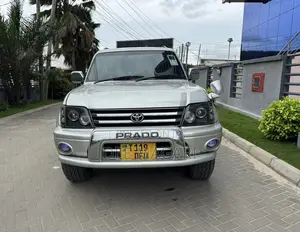 Toyota Land Cruiser Prado 2000 Silver