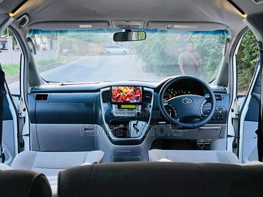 Toyota Alphard 2006 White