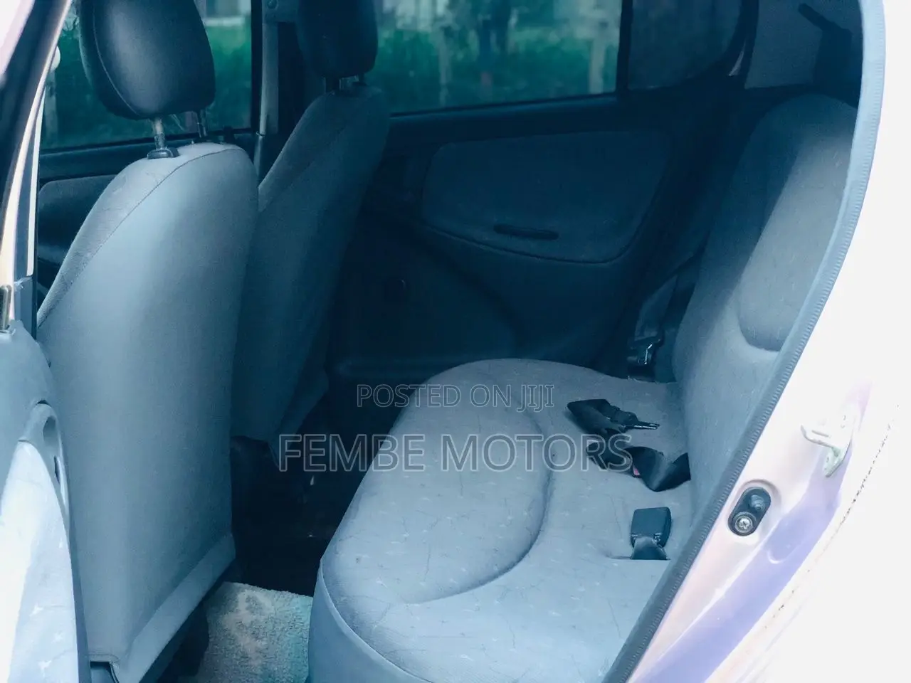 Toyota Vitz 2005 Silver