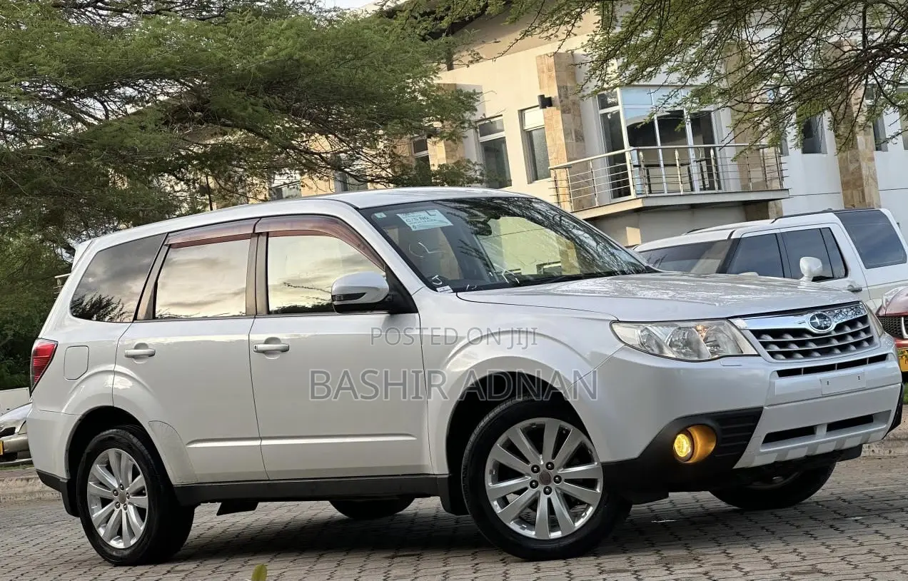 Subaru Forester 2011 Off white