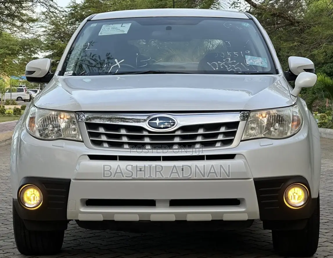 Subaru Forester 2011 Off white
