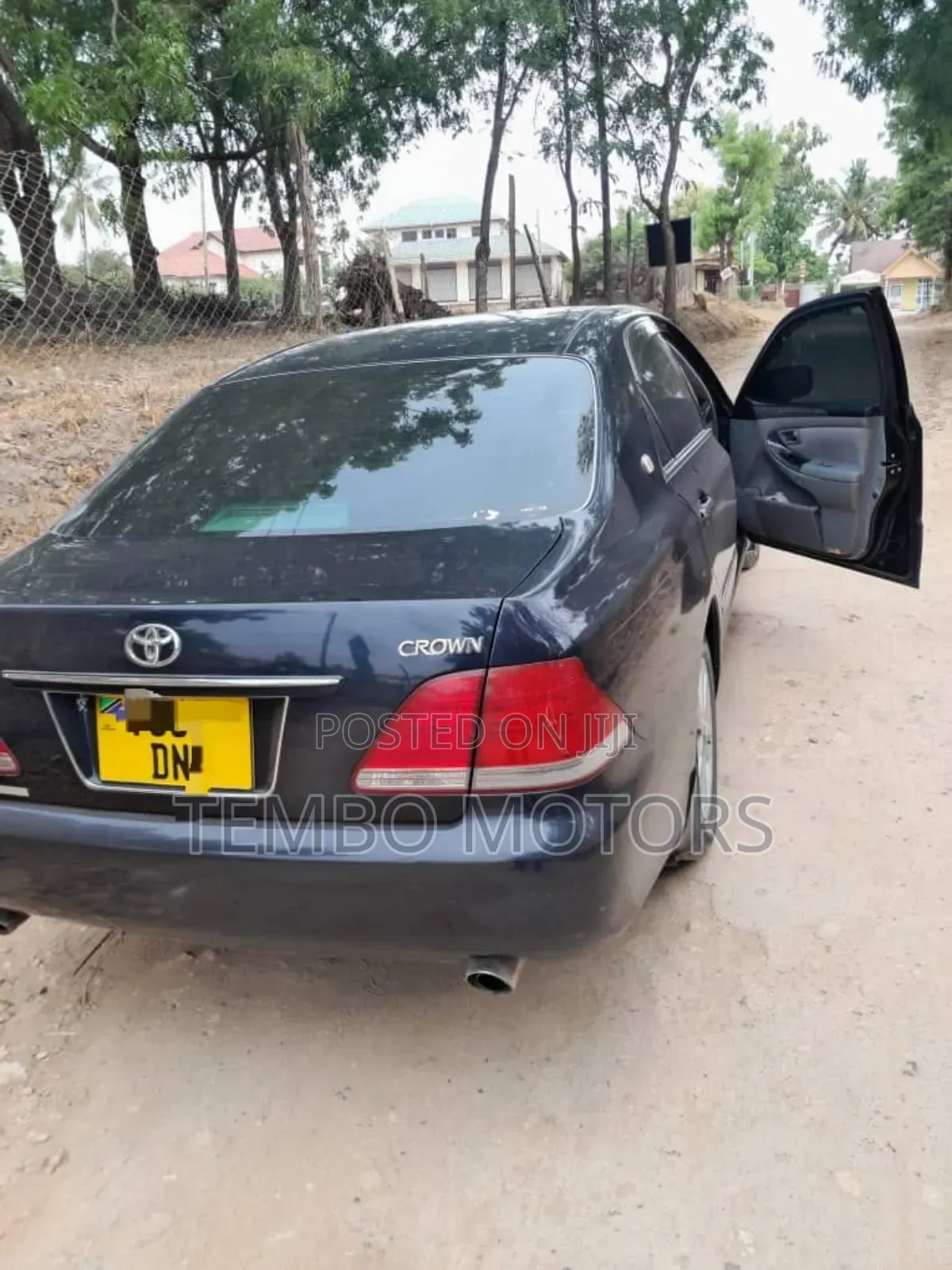 Toyota Crown Royale 2005 Blue