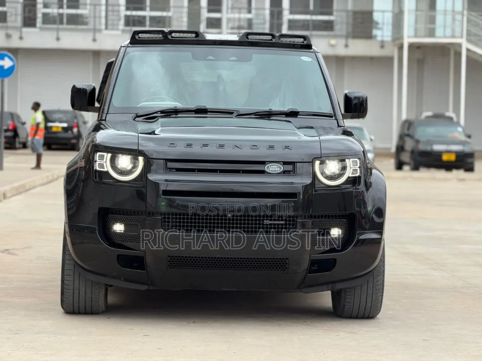 New Land Rover Discovery 2023 Black