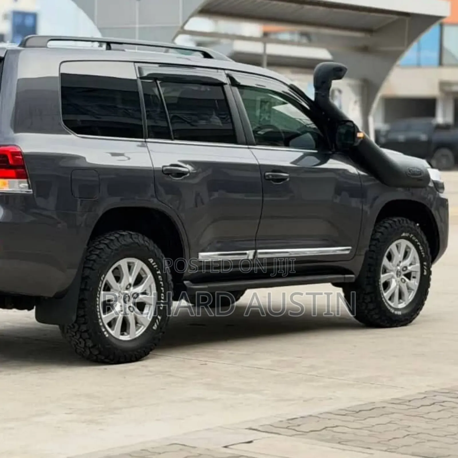 Toyota Land Cruiser 2021 Gray