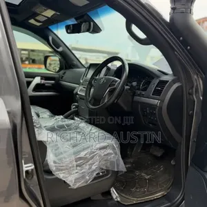 Toyota Land Cruiser 2021 Gray