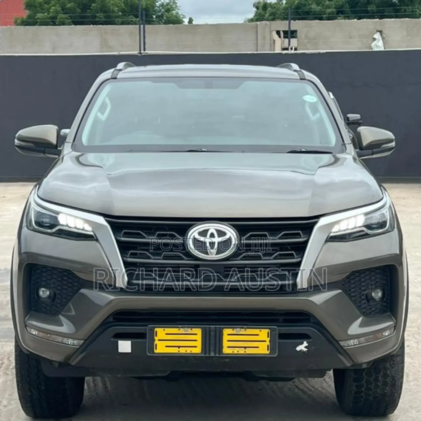 Toyota Fortuner 2021 Beige