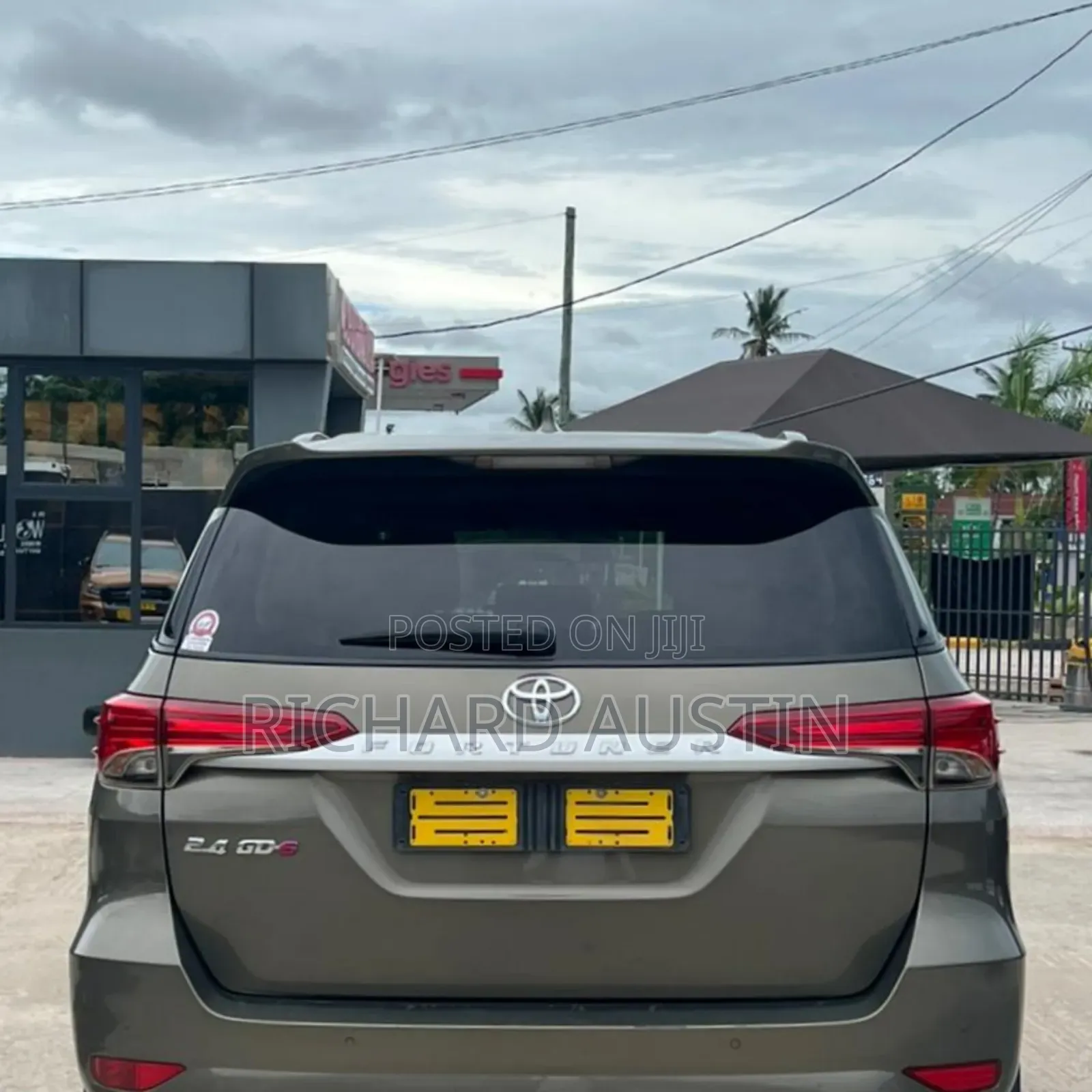 Toyota Fortuner 2021 Beige