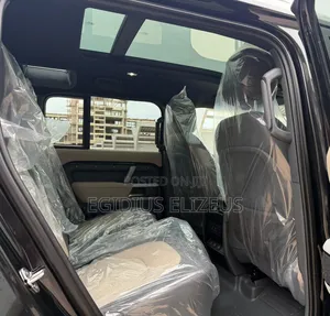 Land Rover Defender 2023 Black