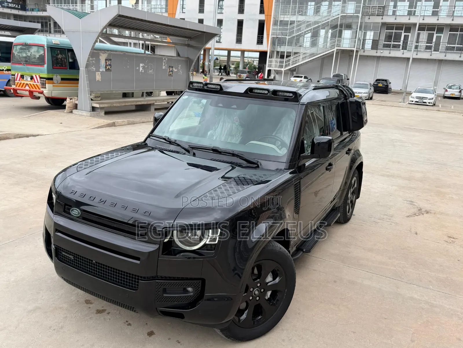 Land Rover Defender 2023 Black