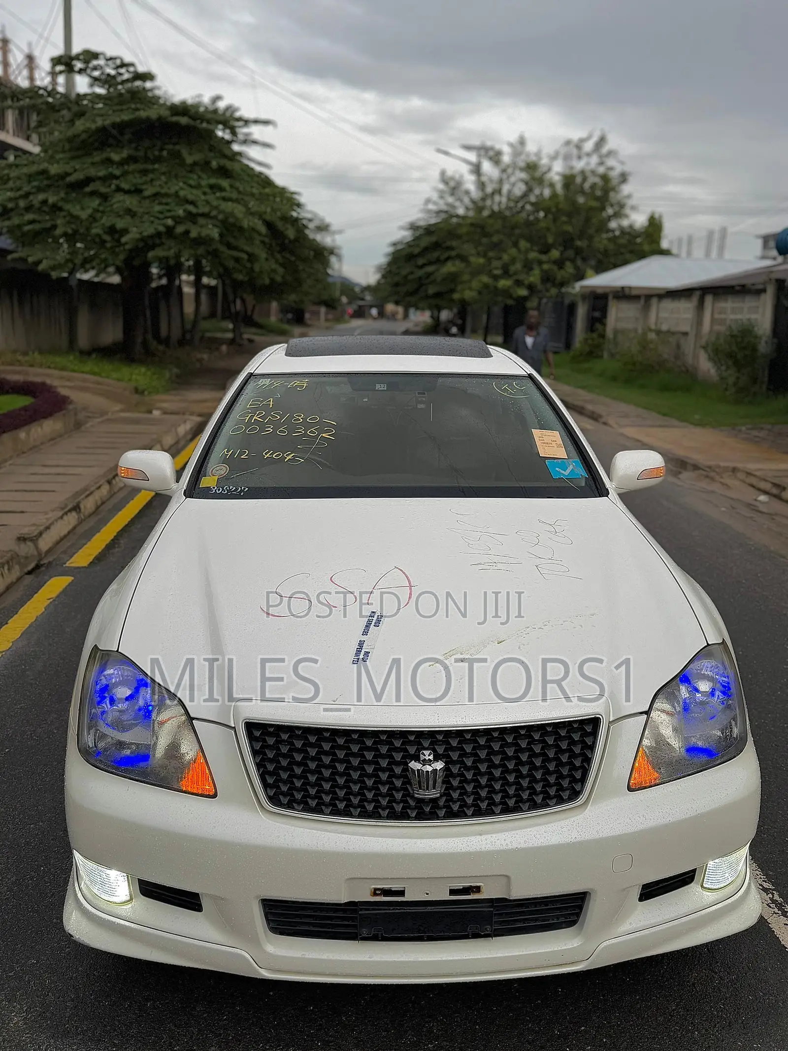 Toyota Crown 2006 White
