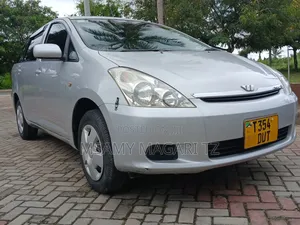 Toyota Wish 2004 Silver