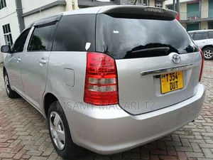 Toyota Wish 2004 Silver