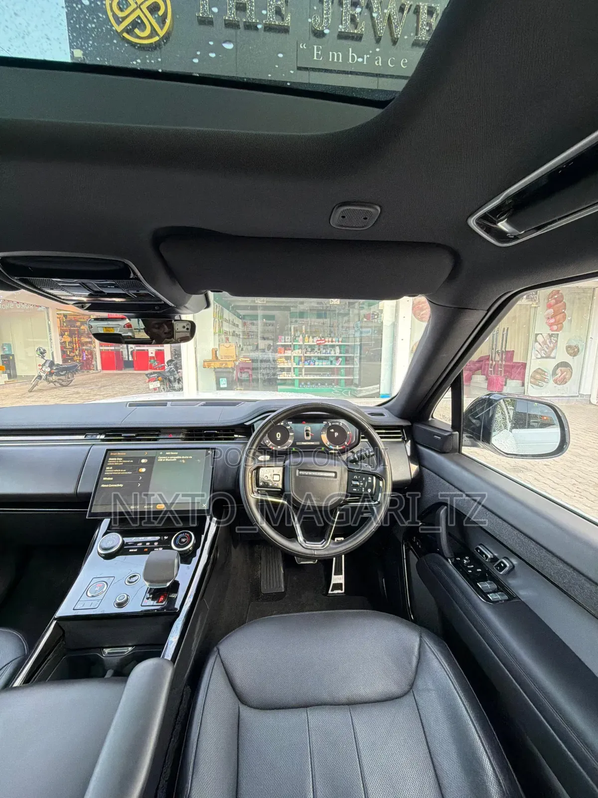 Land Rover Range Rover Sport 2023 White