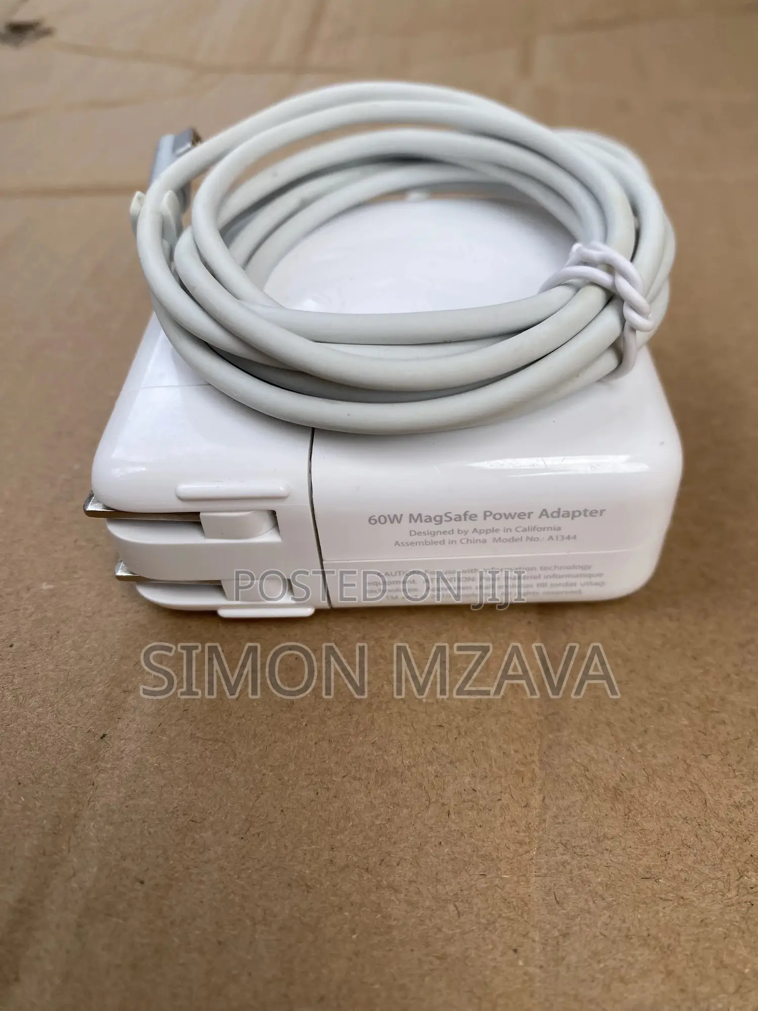 Magsafe 1 (L) 60w Charger Compatible With Macbook Pro and Air.Original