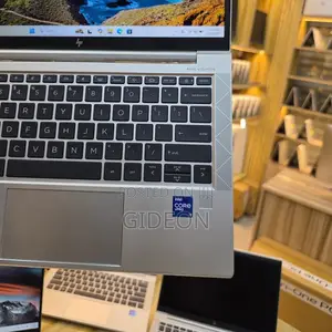 Laptop HP EliteBook 830 G8 16GB Intel Core i7 SSD 512GB