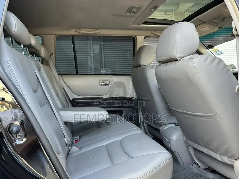 Toyota Kluger 2002 Black