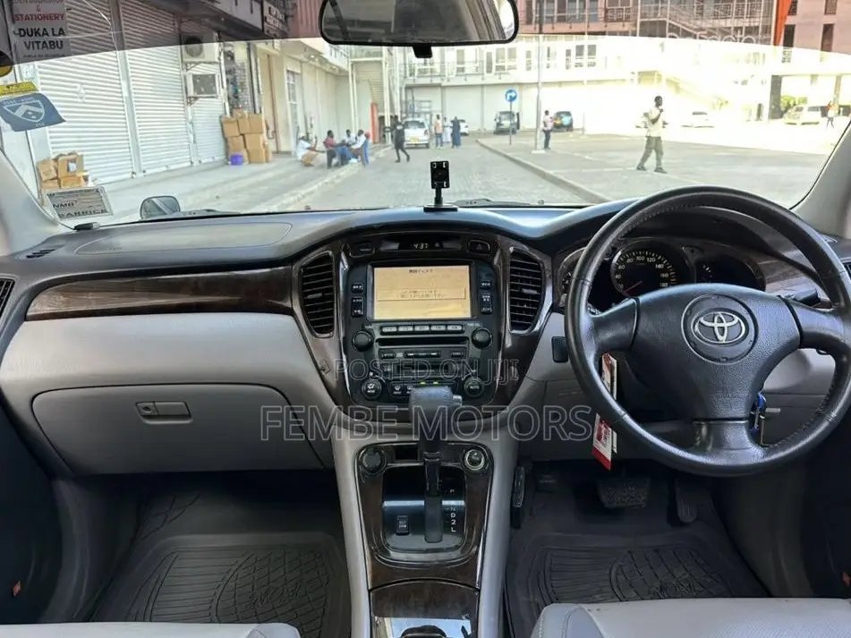 Toyota Kluger 2002 Black