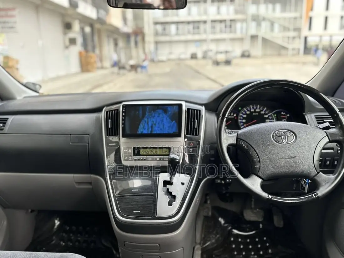 Toyota Alphard 2006 Silver