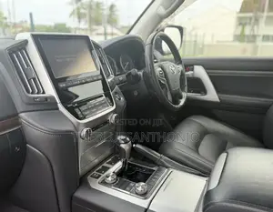 Toyota Land Cruiser 2018 Black
