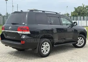 Toyota Land Cruiser 2018 Black