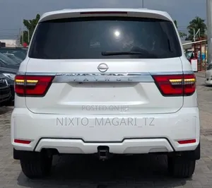 Nissan Patrol 2022 White