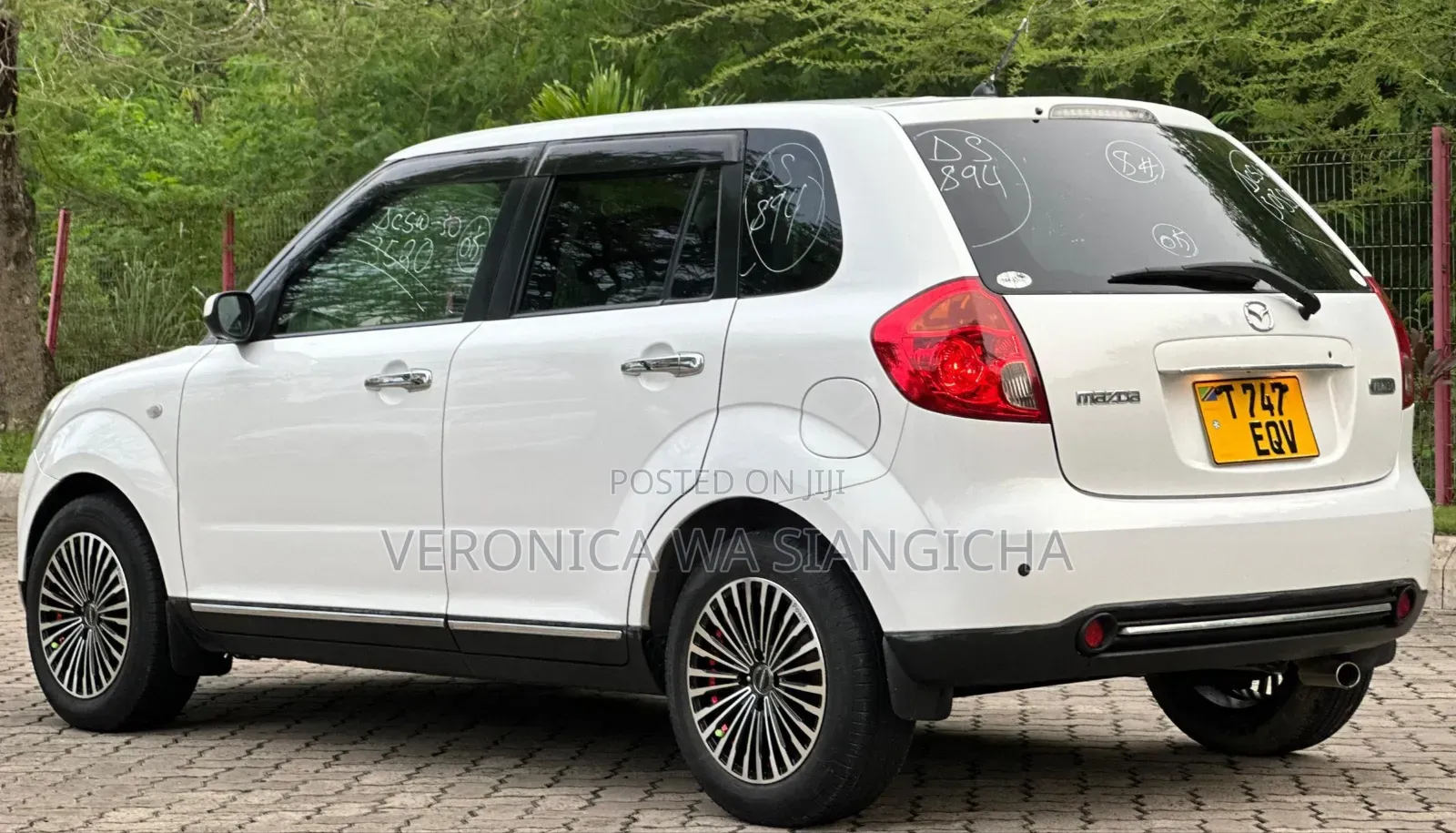 Mazda Verisa 2006