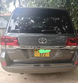 Toyota Land Cruiser 4.5 V8 GX-R 2014 Gray