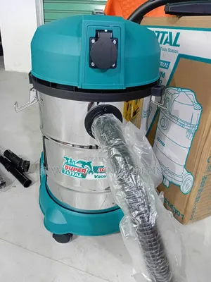 Total Vacuum Cleaner 1400w 30ltr