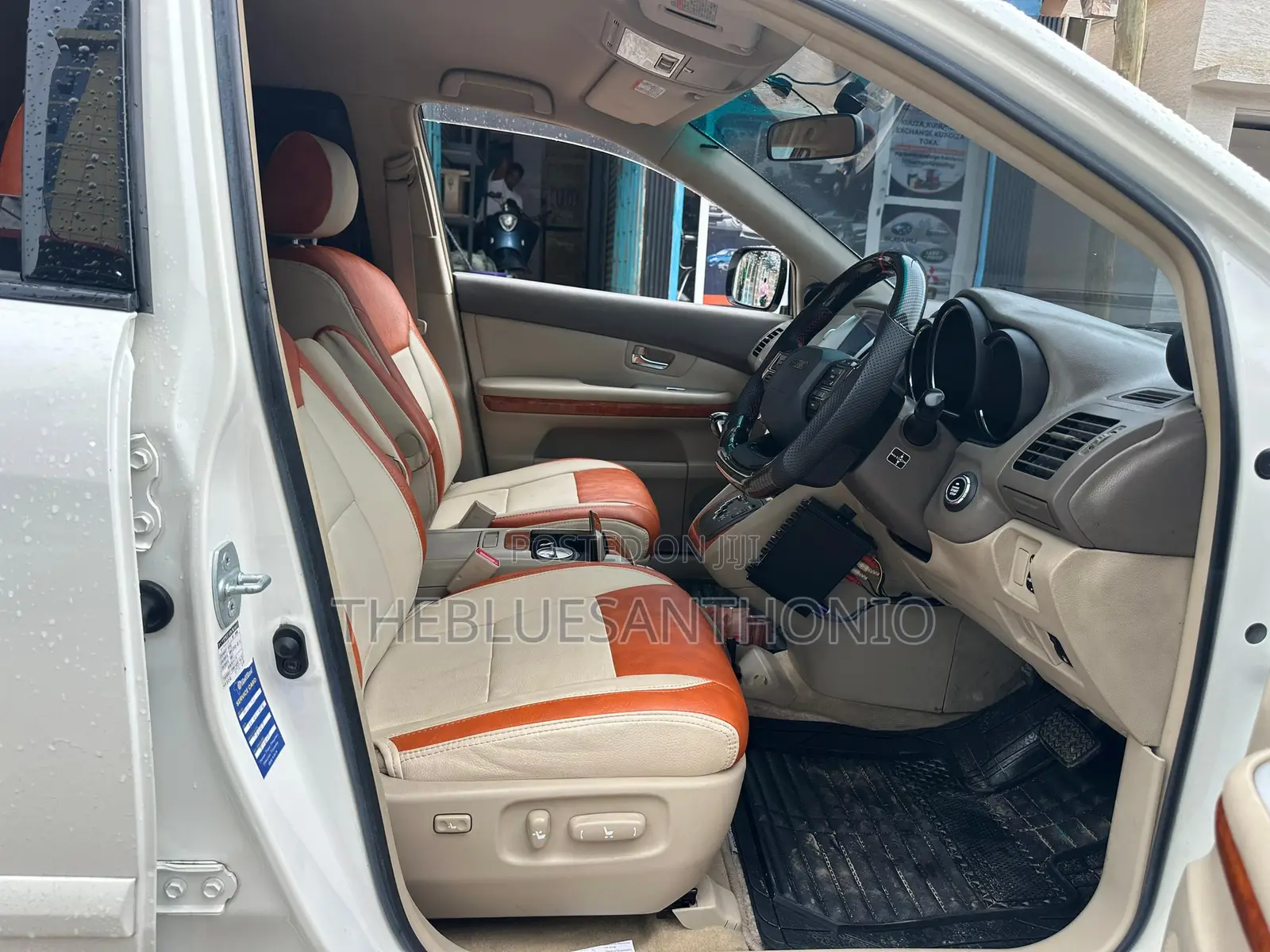 Lexus LX 570 2009 White