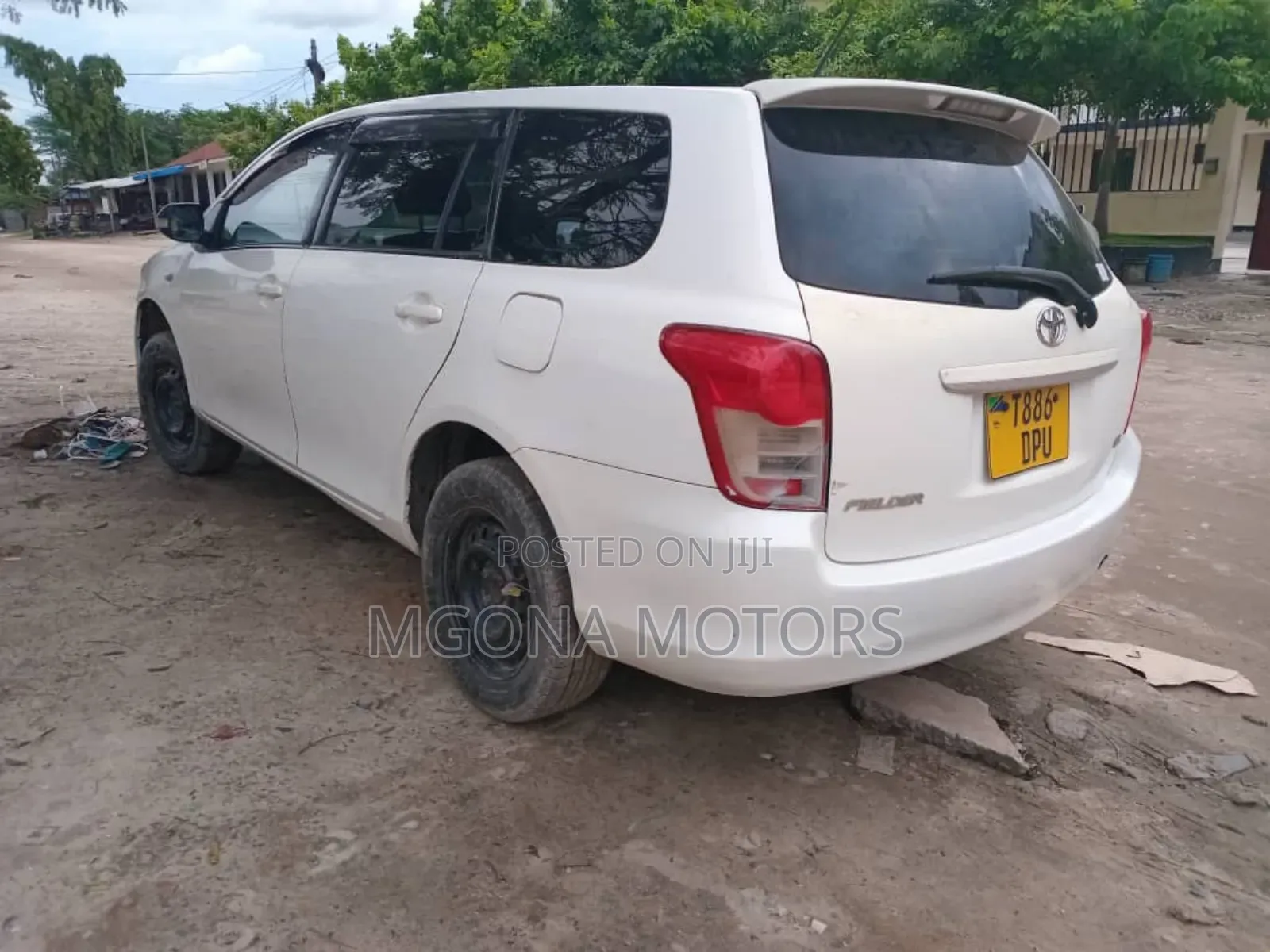 Toyota Corolla Fielder 2004 White