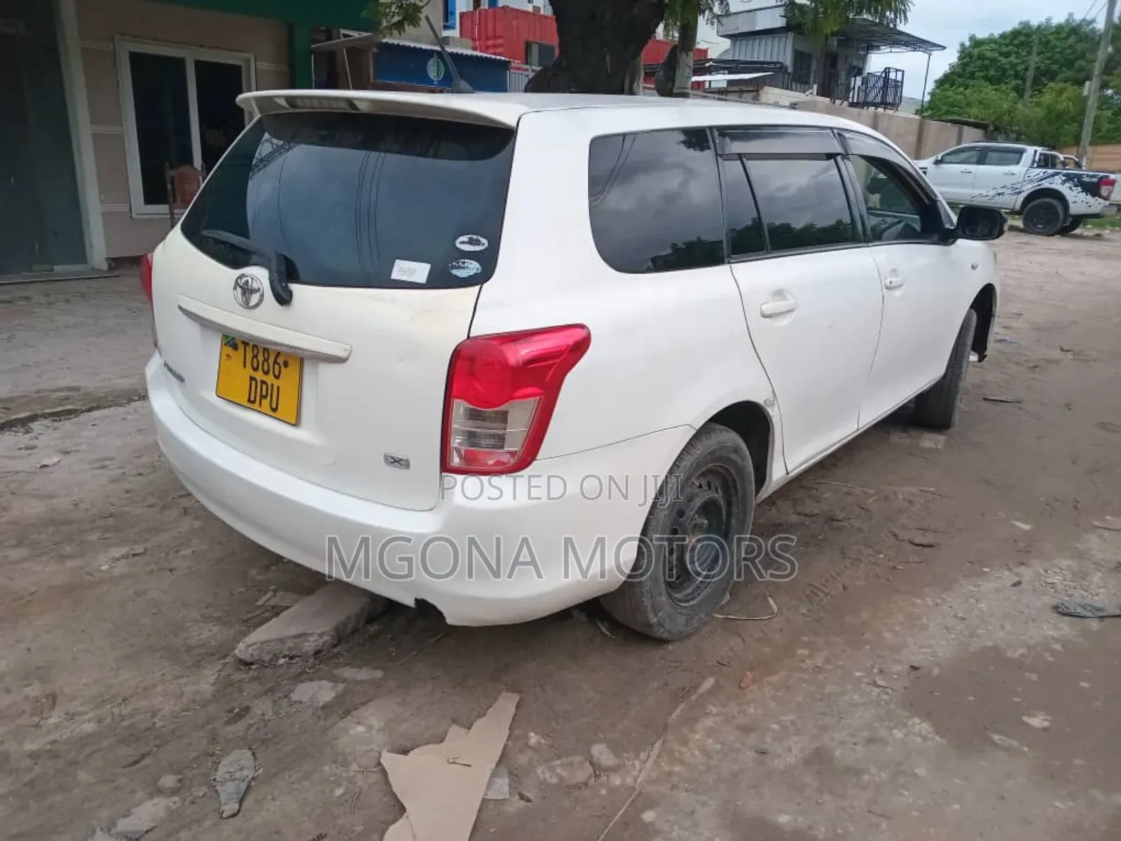 Toyota Corolla Fielder 2004 White