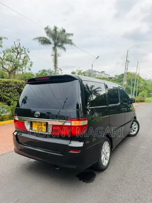 Toyota Alphard 2.4 Petrol AWD 2004 Black