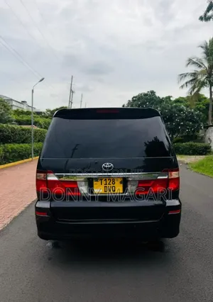 Toyota Alphard 2.4 Petrol AWD 2004 Black