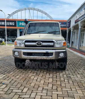 Toyota Land Cruiser 76 Series 2011 Beige