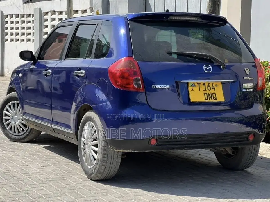 Mazda Verisa 2008 Blue