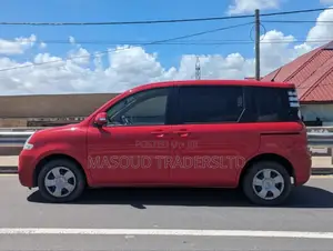 Toyota Sienta 1.5 AWD 2005 Red