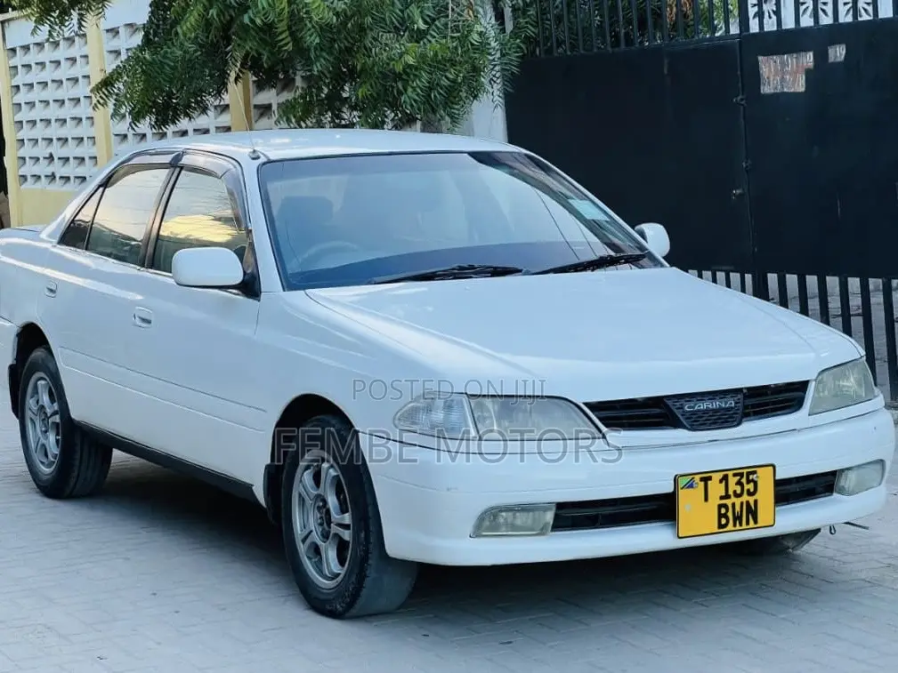 Toyota Carina 2001 White