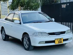 Toyota Carina 2001 White