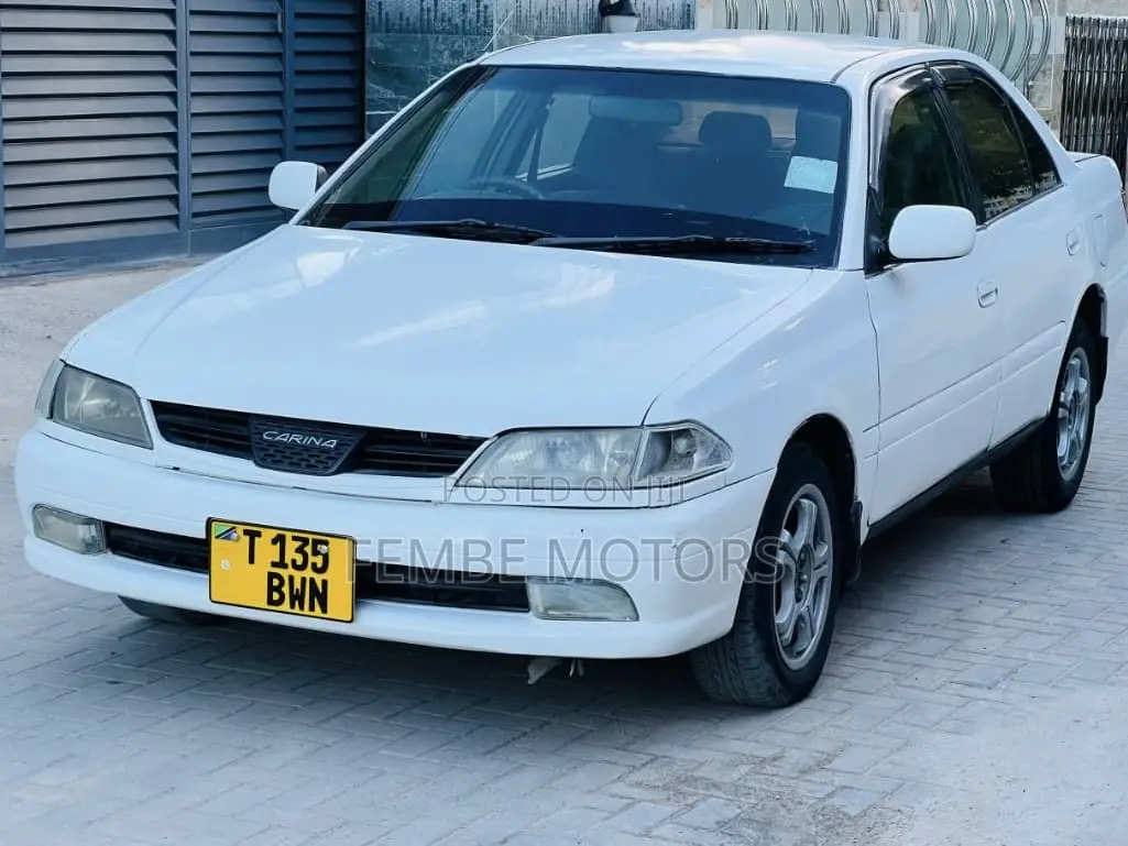 Toyota Carina 2001 White
