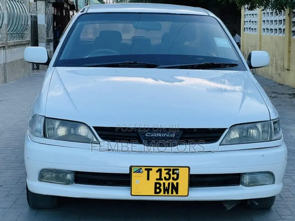 Toyota Carina 2001 White