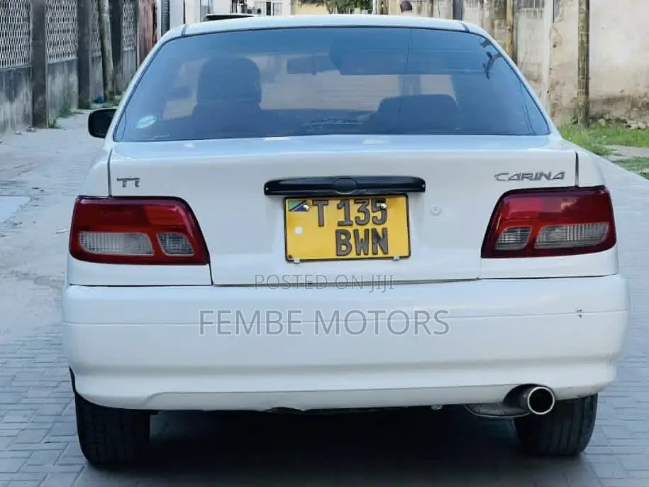 Toyota Carina 2001 White