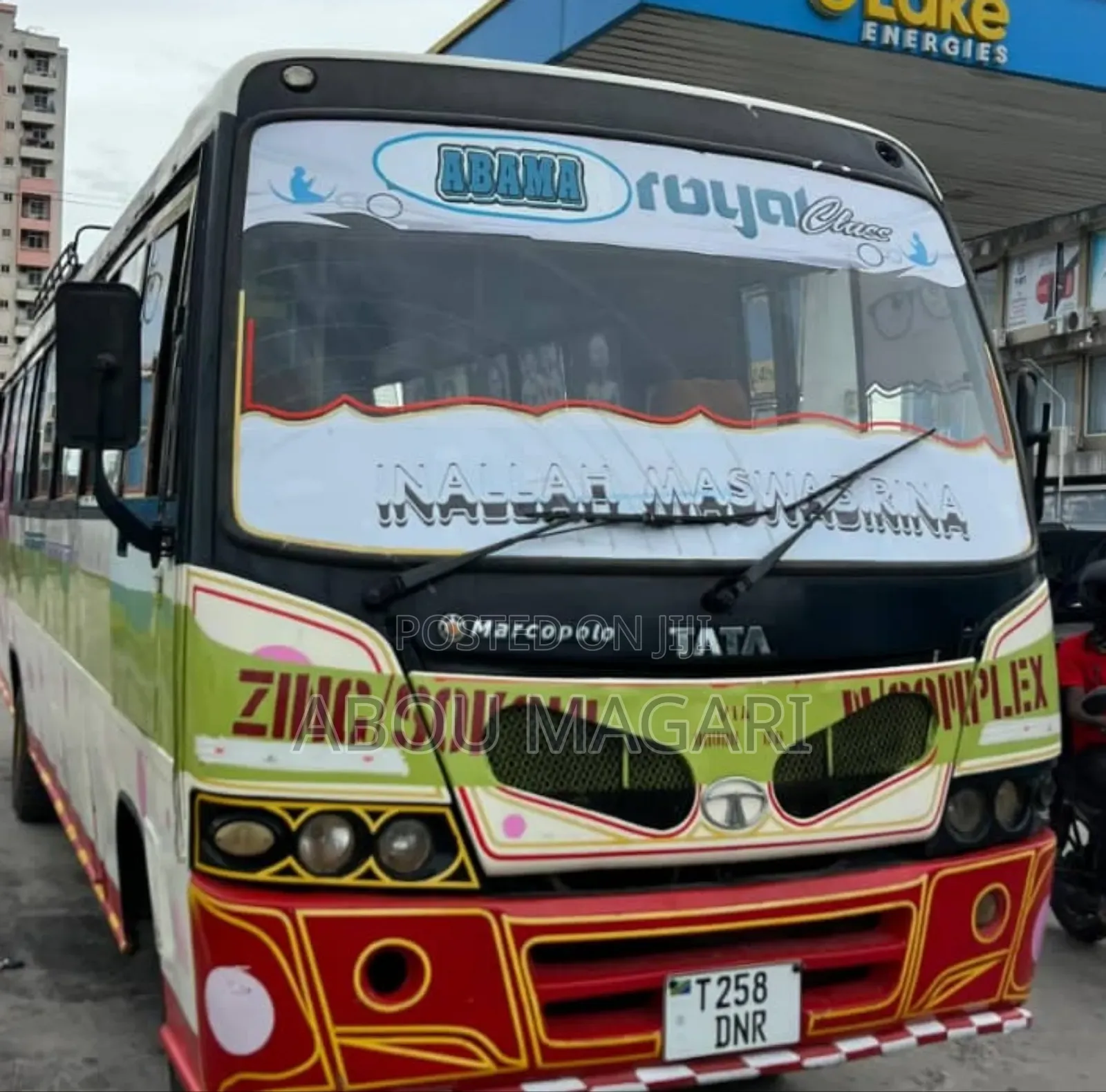 Tata Starbus Ultra Skool 1998 White